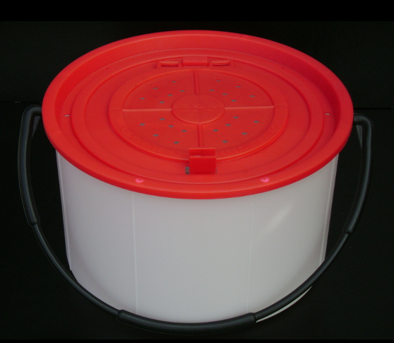 Challenge 6qt Bucket
