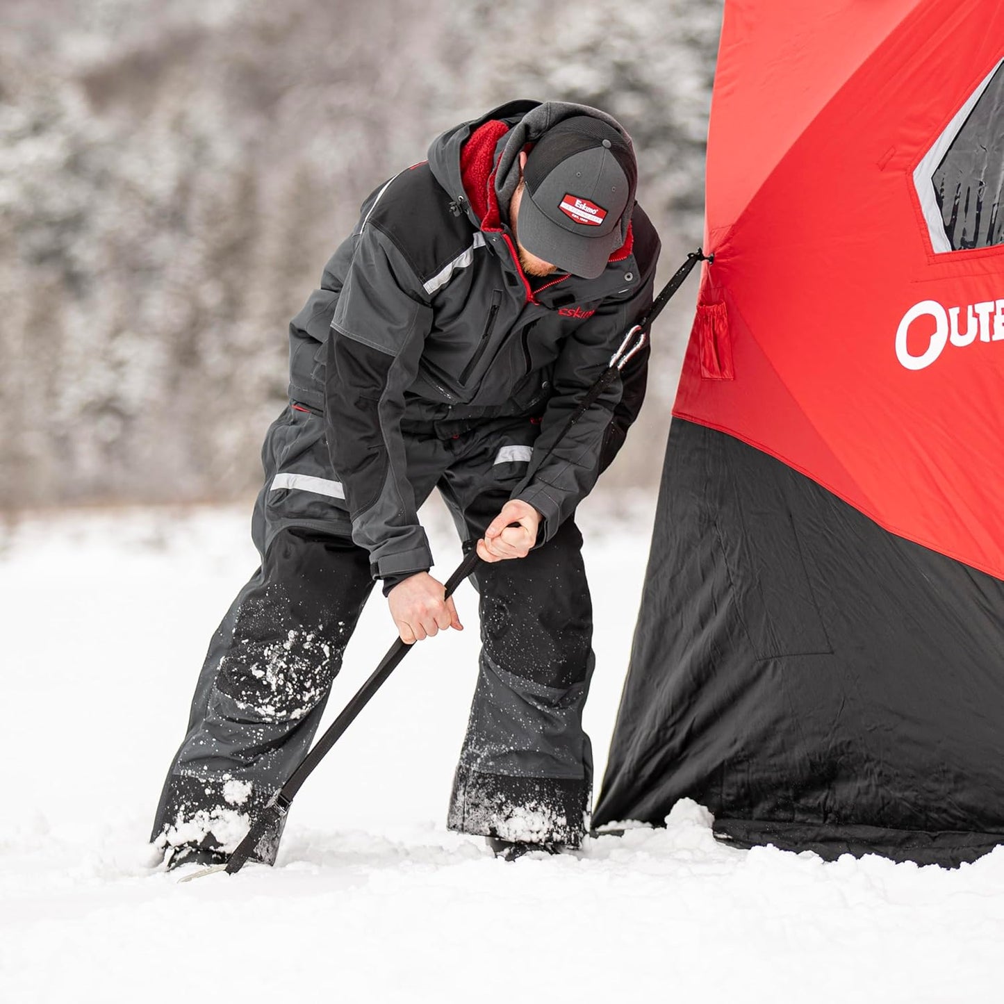 Eskimo Outbreak 350XD Insulated Shelter [Shipping Size 58x11x11=112]