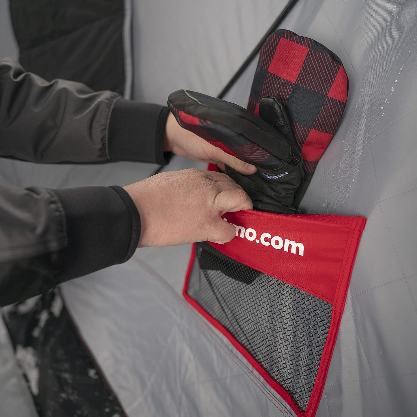 Eskimo Outbreak 350XD Insulated Shelter [Shipping Size 58x11x11=112]