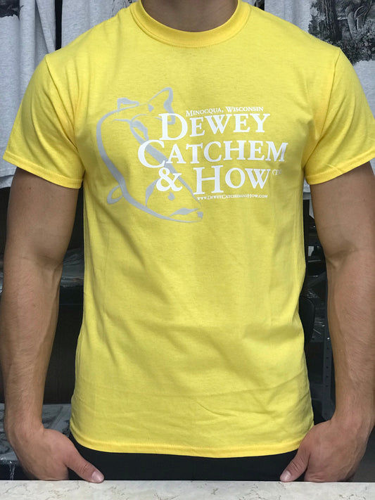 Dewey Catchem and How Logo T-shirt Daisy Yellow